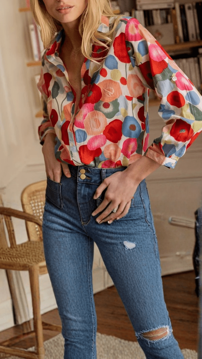 FLORÉA - Vibrant Floral Button Blouse