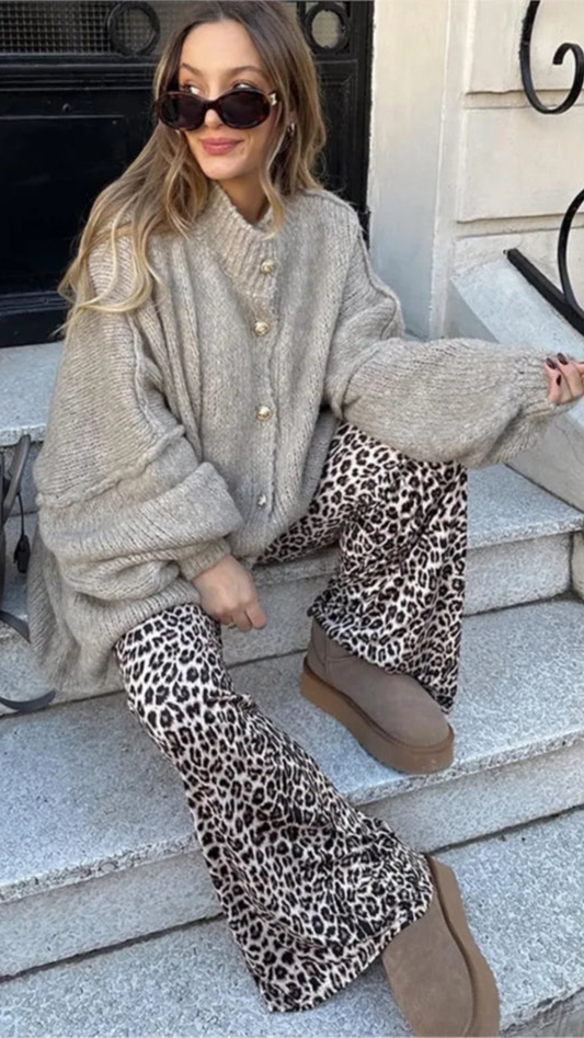 ALÉNORA - Oversized Knit Button Cardigan