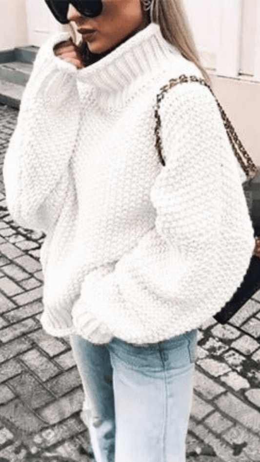 ÉLORIA - Chunky Knit Turtleneck Sweater