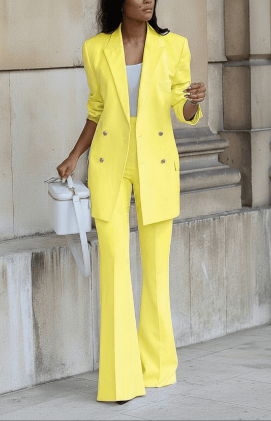 COUTÉRA – Elegant Women’s Two-Piece Blazer Suit with Trousers