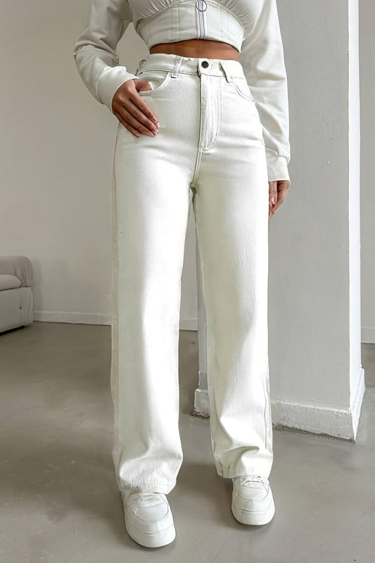 KARLY – White Stretch Straight-Leg Jeans
