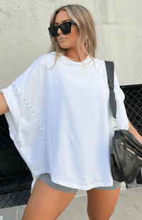 LUNA-STREET – Oversized Studded T-Shirt in Soft Fabric for Bold Style