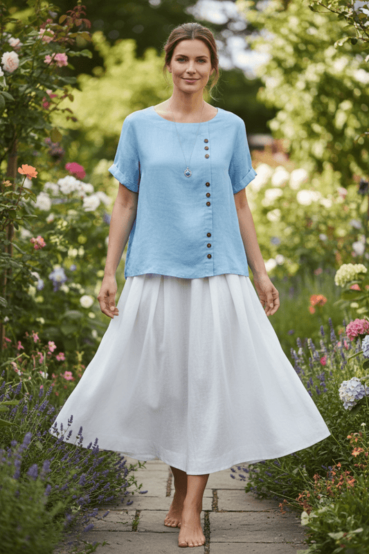 KELLYRA – Women’s Short-Sleeve Blouse with Clean Round Neck and Minimal Design