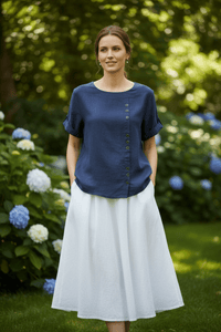 KELLYRA – Women’s Short-Sleeve Blouse with Clean Round Neck and Minimal Design