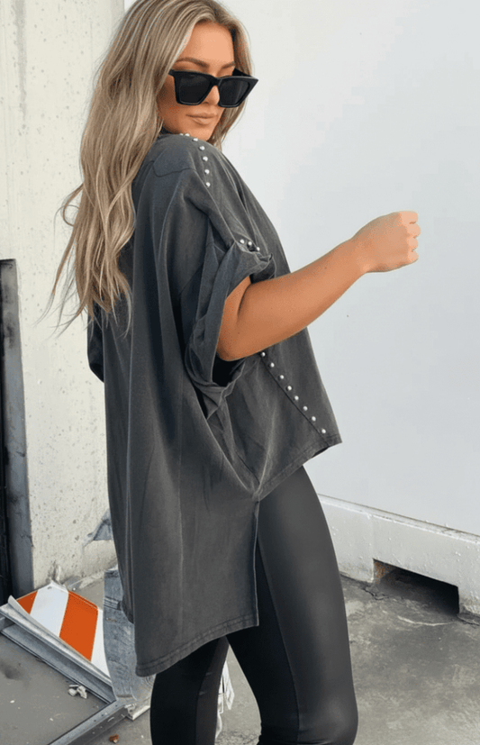 LUNA-STREET – Oversized Studded T-Shirt in Soft Fabric for Bold Style