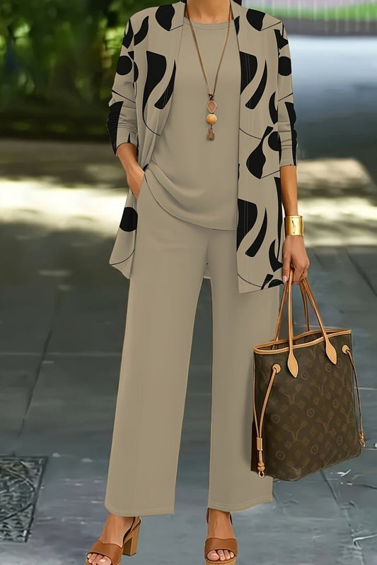 Auretta – Casual Luxe Ensemble