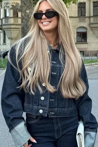 Chic Women's Denim Set - Classic Trucker Jacket & Relaxed Wide Leg Jeans 1
