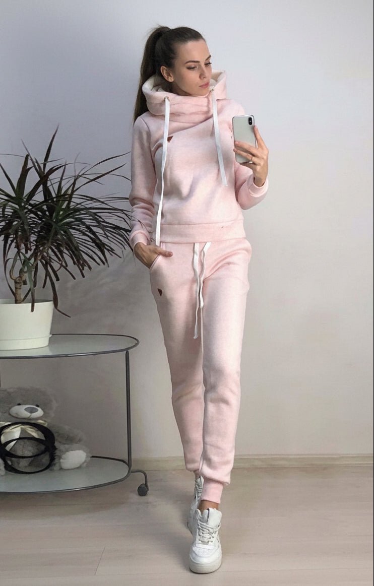 DROOM - Sporty Tracksuit for Active Lifestyle, Soft Fabric & Relaxed Fit 1