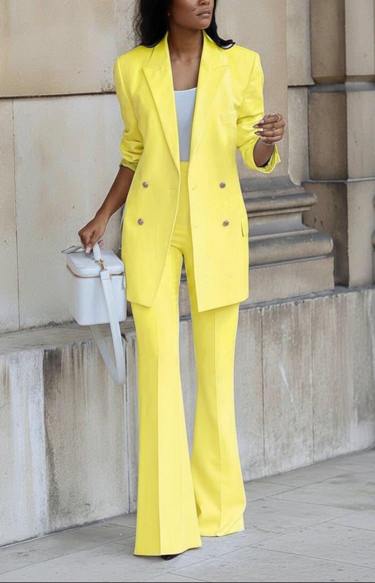 Elegant Women's Suit - Two-Piece Blazer Set with Trousers for Formal Occasions 2