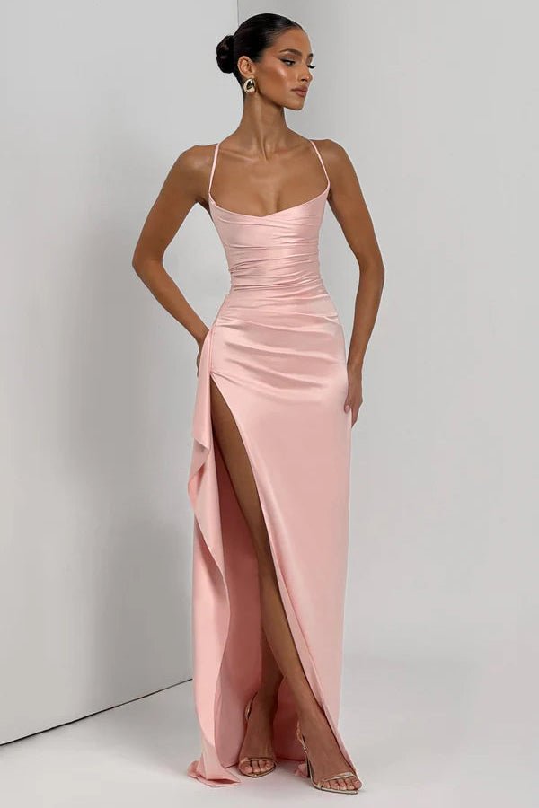 Evangeline - Sleek Solid-Color Dress with Dramatic Split Hem