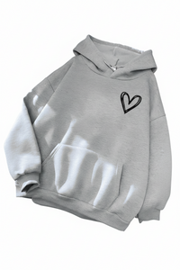 CUDDLELOVE – Cozy Women’s Hoodie with Playful Heart Design