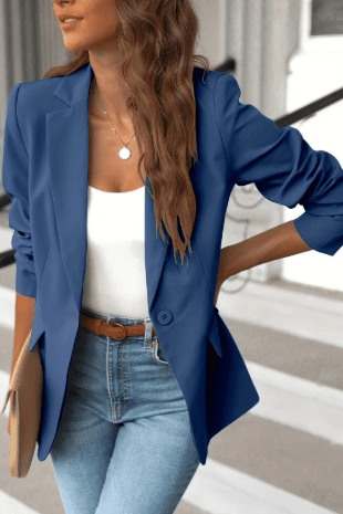 Beryn – Sharp Tailored Blazer with Classic Pocket Detailing