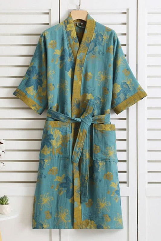 ZENÉVA – Lightweight Cotton Bathrobe with Soft Retro Pattern Finish