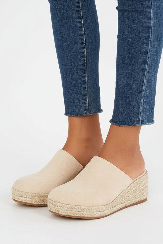 Stylish Women's Platform Sandals with Breathable Design for All-Day Comfort 1