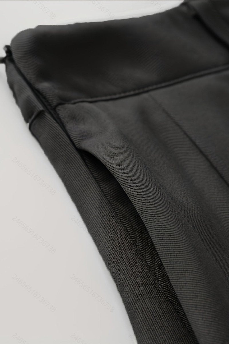 Hali – Minimalist High-Waisted Skirt with Lightweight Texture